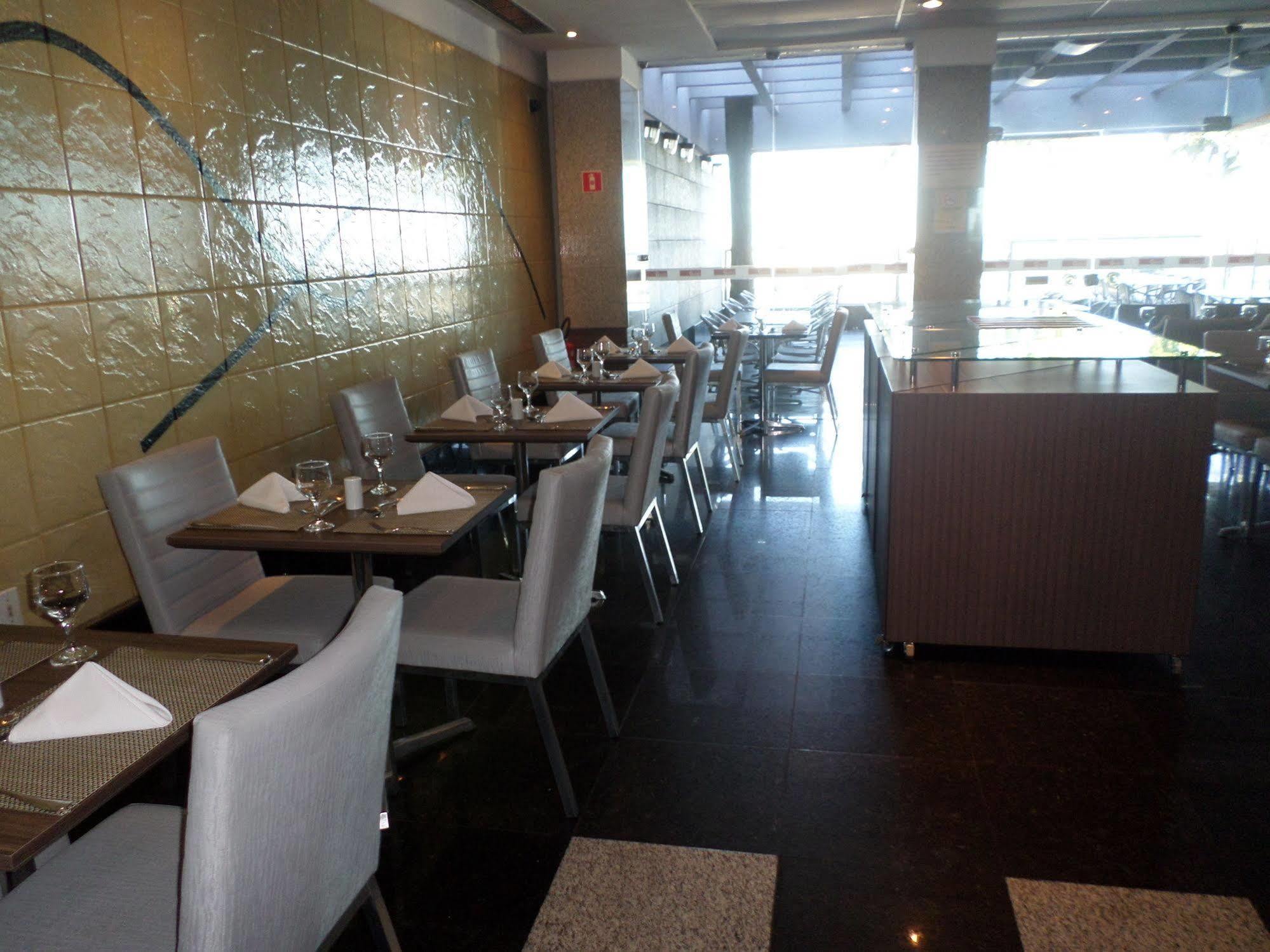 Vitoria Praia Hotel מראה חיצוני תמונה