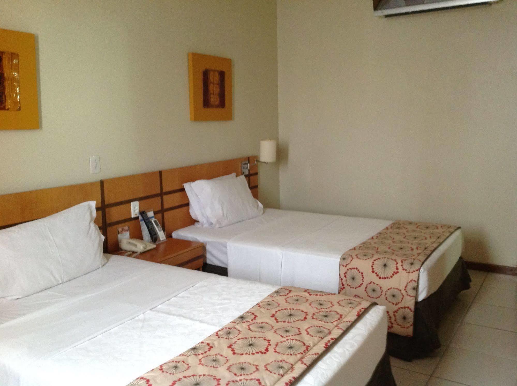 Vitoria Praia Hotel מראה חיצוני תמונה